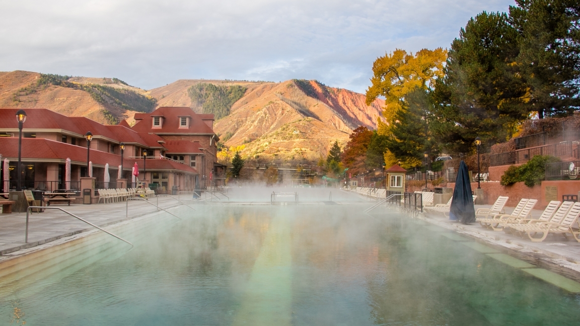 Image of hot springs in Glenwood