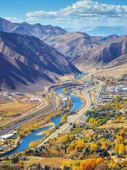 Image of Glenwood Springs from a viewpoint